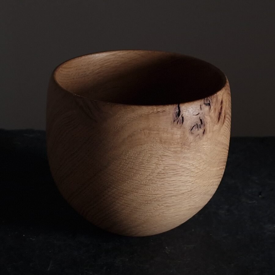 Deep oak Vessel
