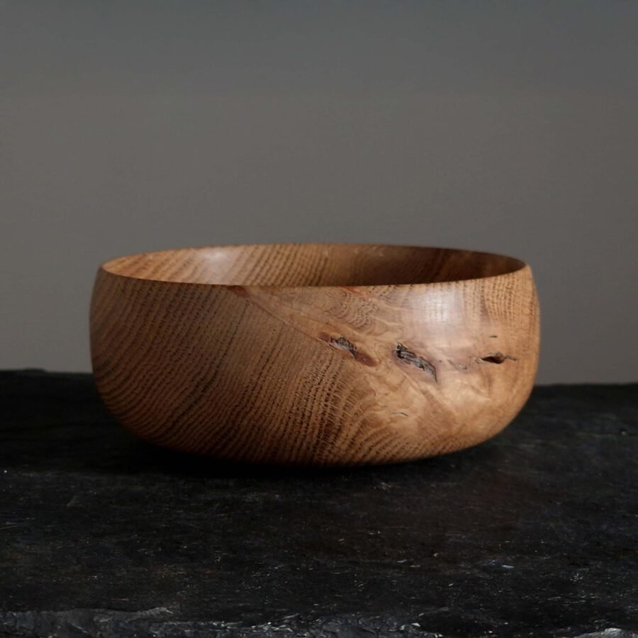 Small Oak Bowl with beautiful burr and grain