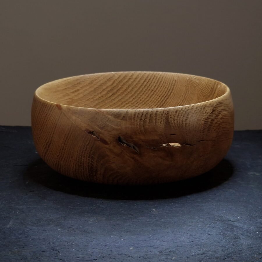 Small Oak Bowl with grain and knot details